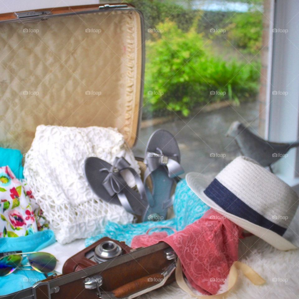 Packed and ready for vacation 🏝