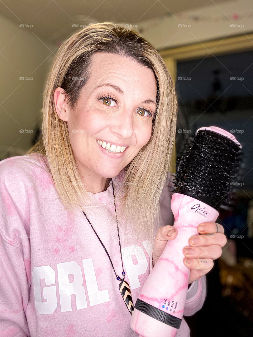 Aria Blow Dry Brush and a Smile