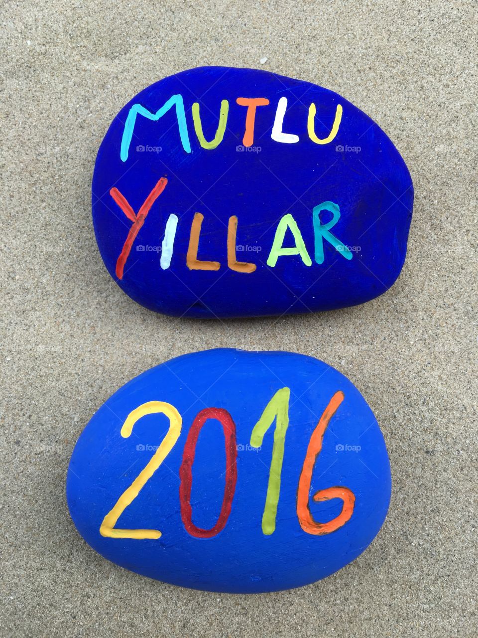 Mutlu Yıllar 2016, Happy New Year in turkish language on stones