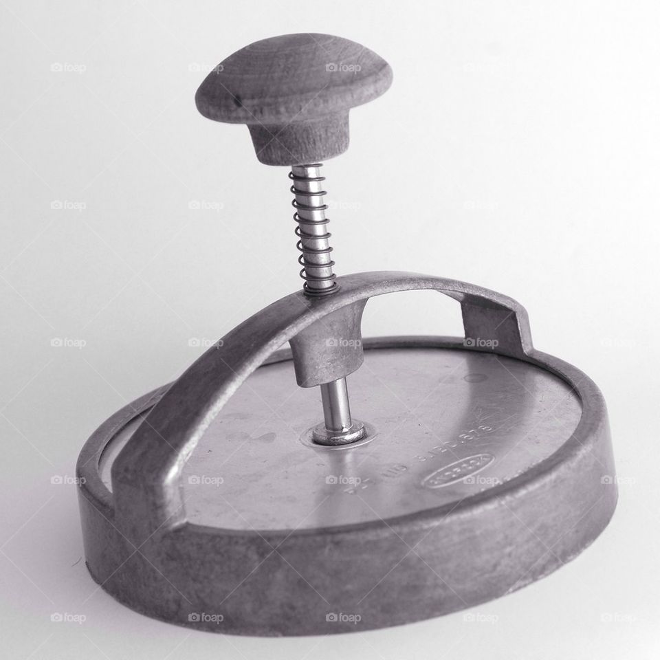 Black and White Burger Maker