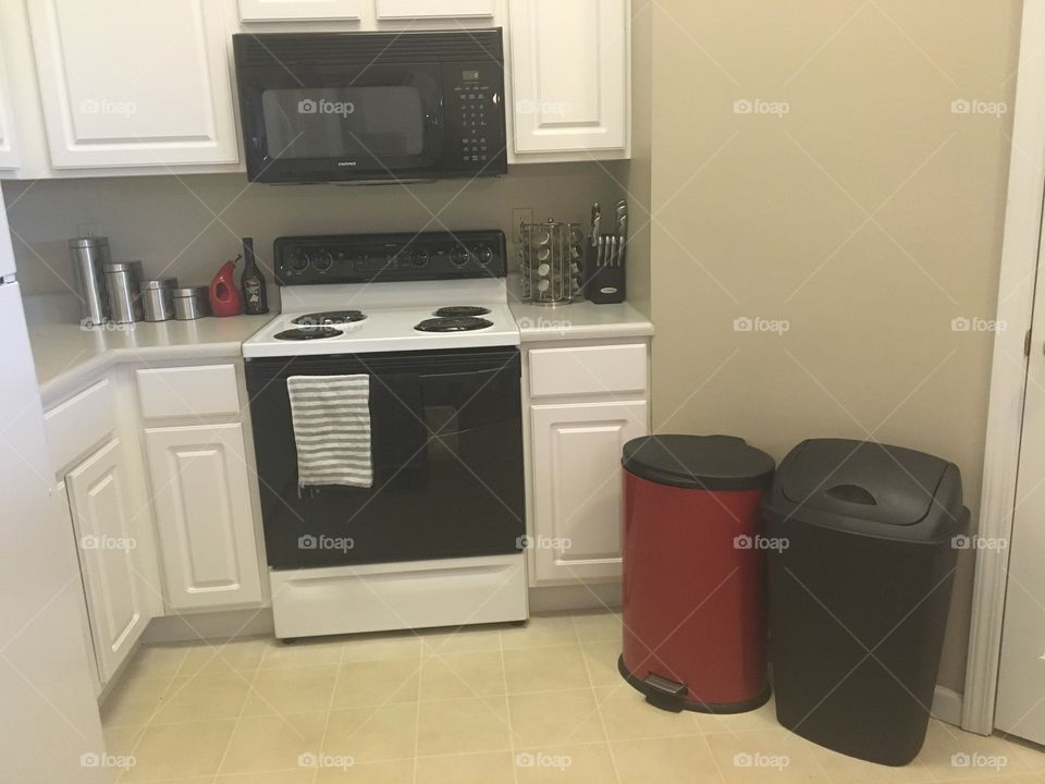 Apartment home interior design clean diy bright  kitchen