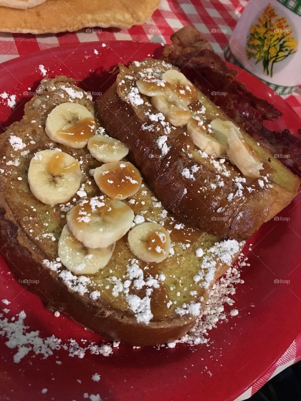 French Toast with Caramel and Bannanas