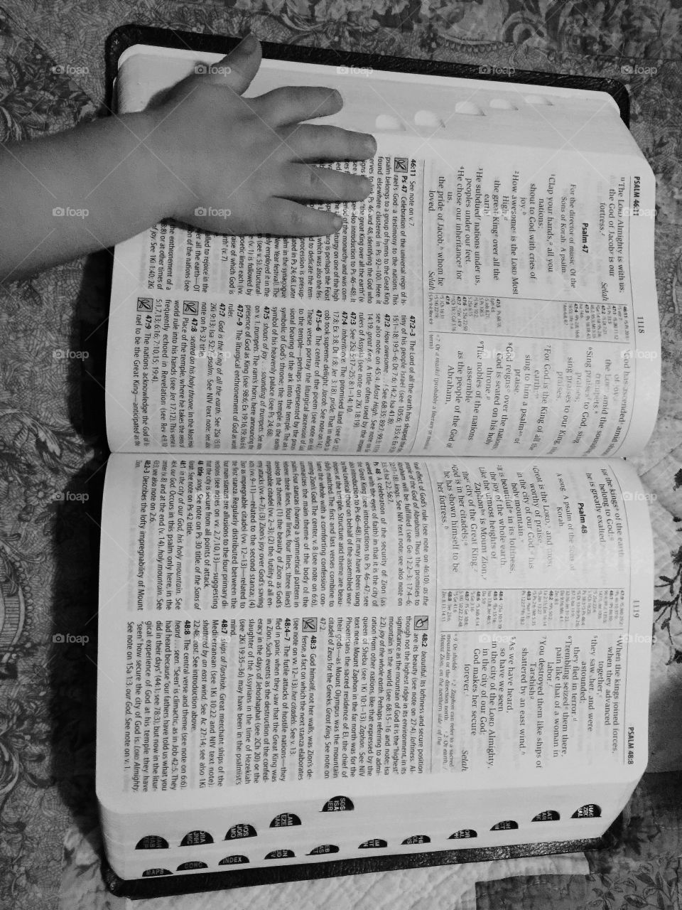 One hand bible