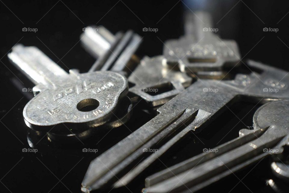 Uncut Keys