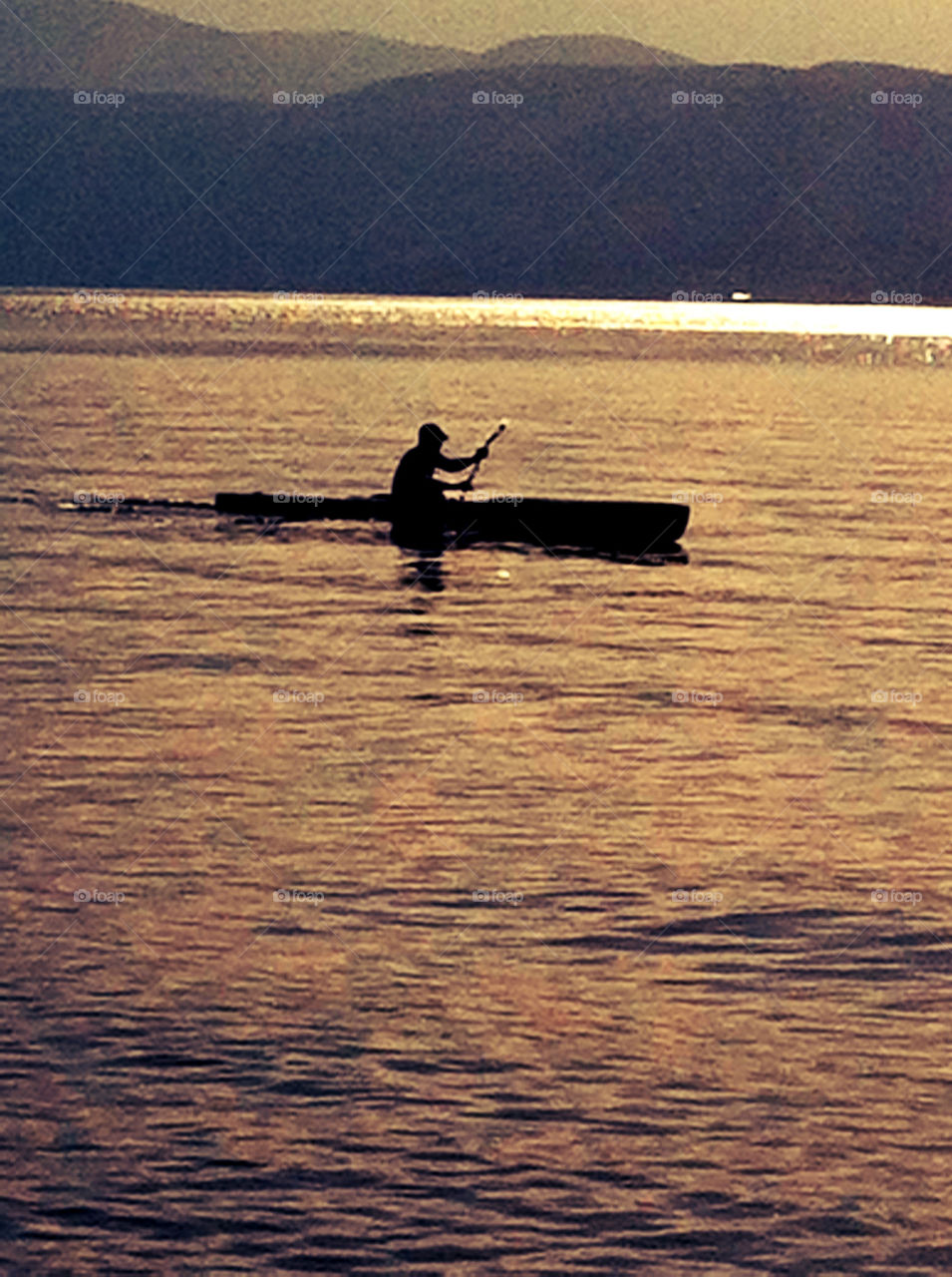 boat canoeing paddle kelowna by redrock