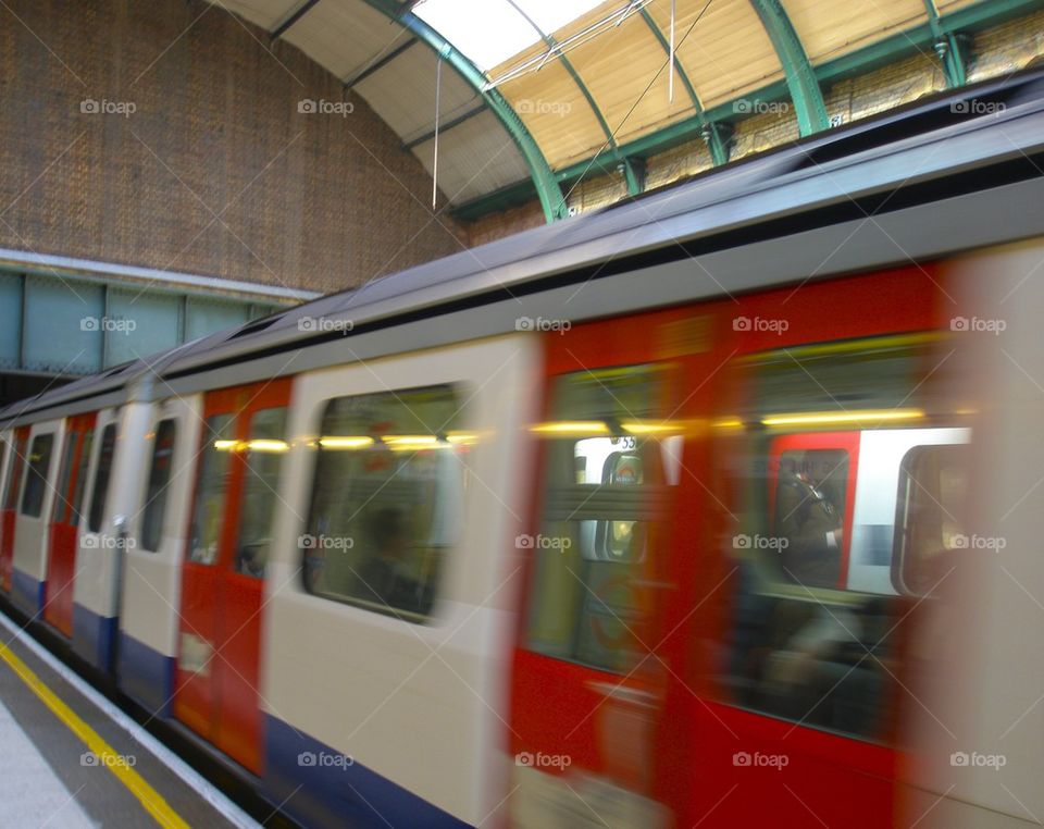 LONDON, ENGLAND THE LONDON UNDERGROUND