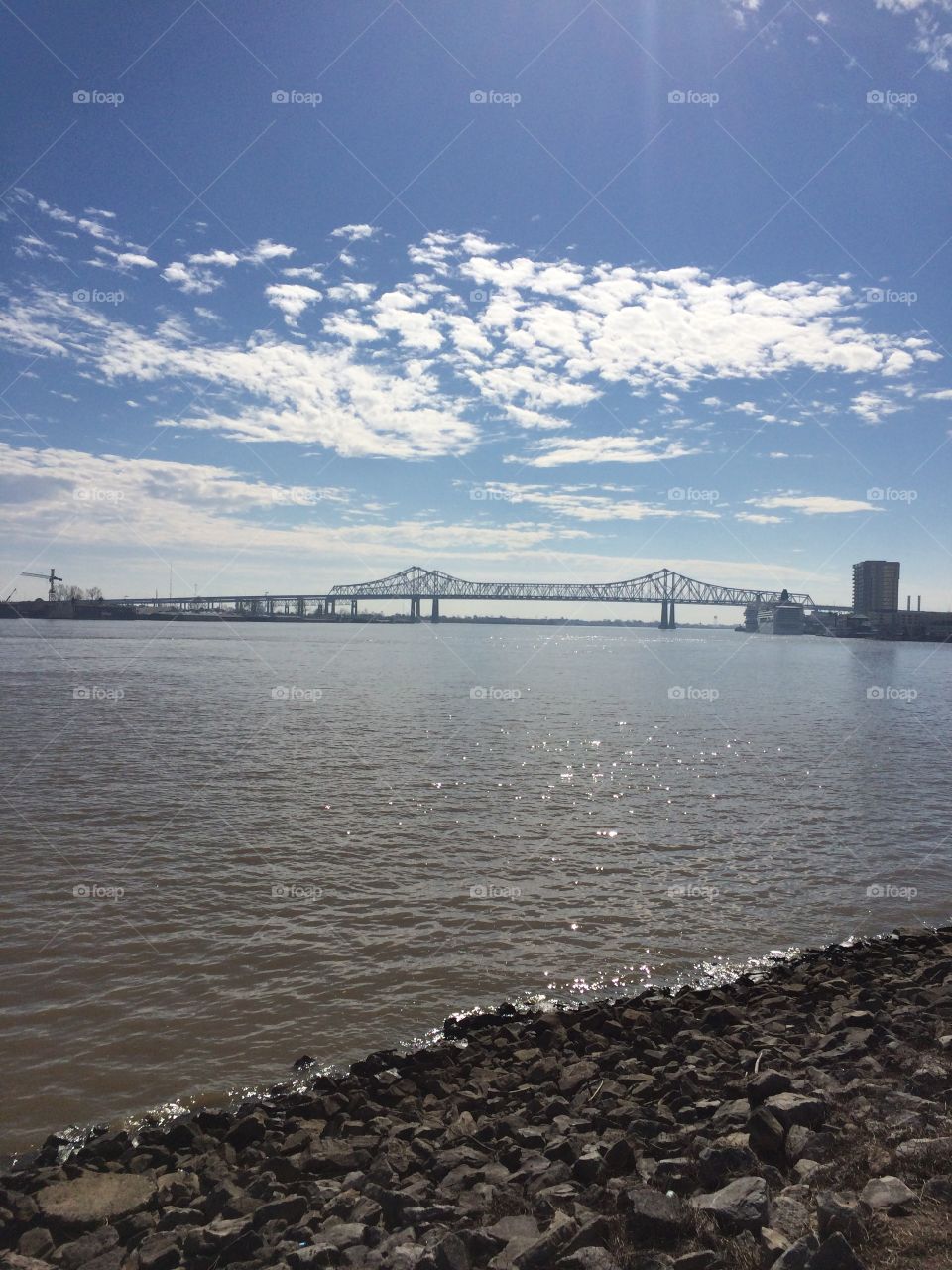 Long bridge . Greater New Orleans bridge 