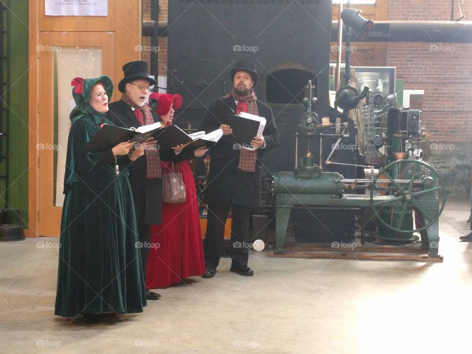 Dickens Carolers