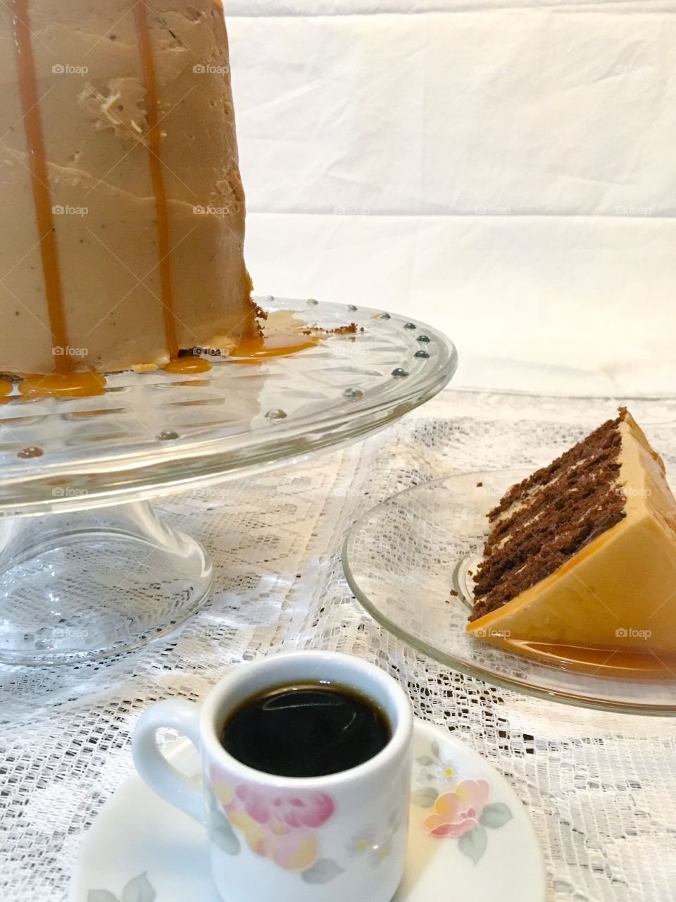 Caramel cake