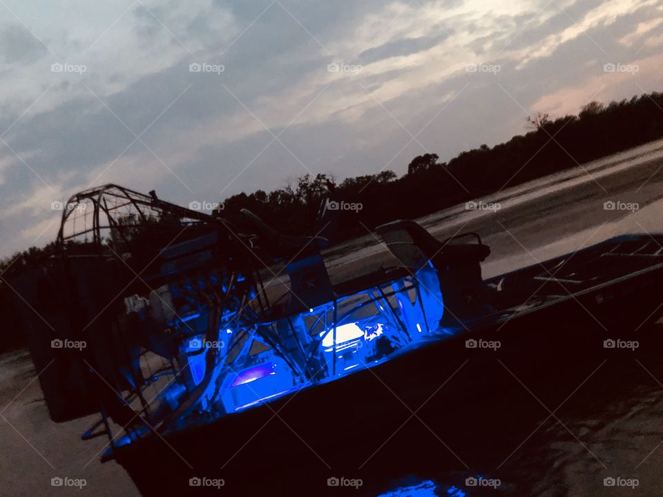 Airboat lights 