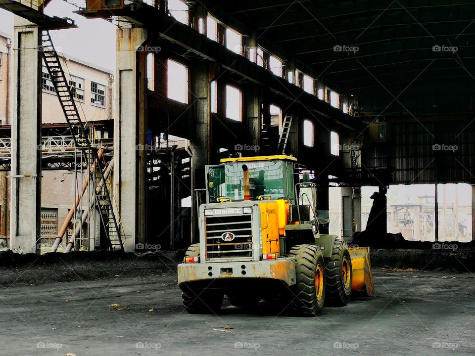 decayed,industrial-scented