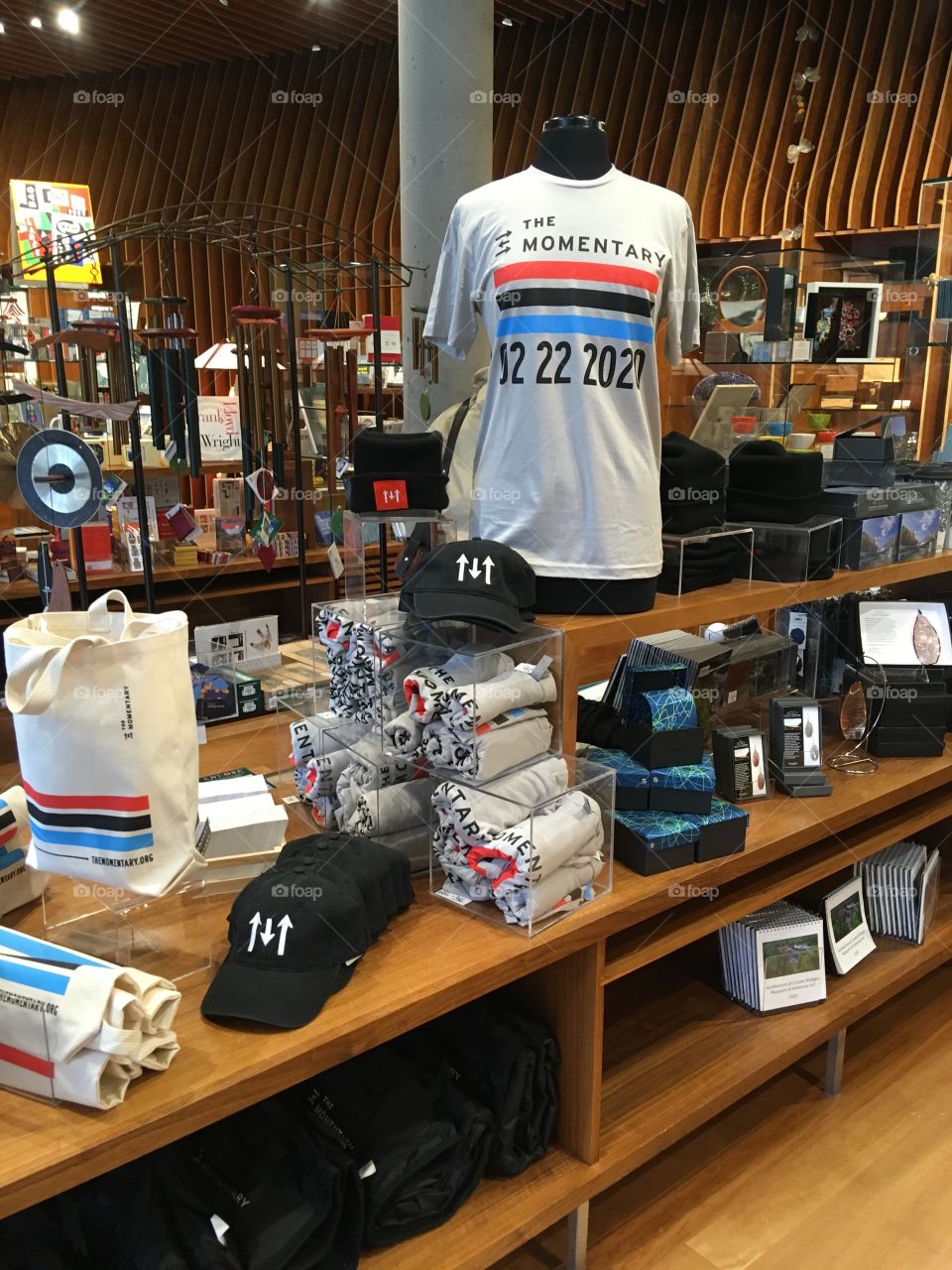 Let’s go shopping at the crystal bridges novelty shop! Let’s check out some of the cool stuff.