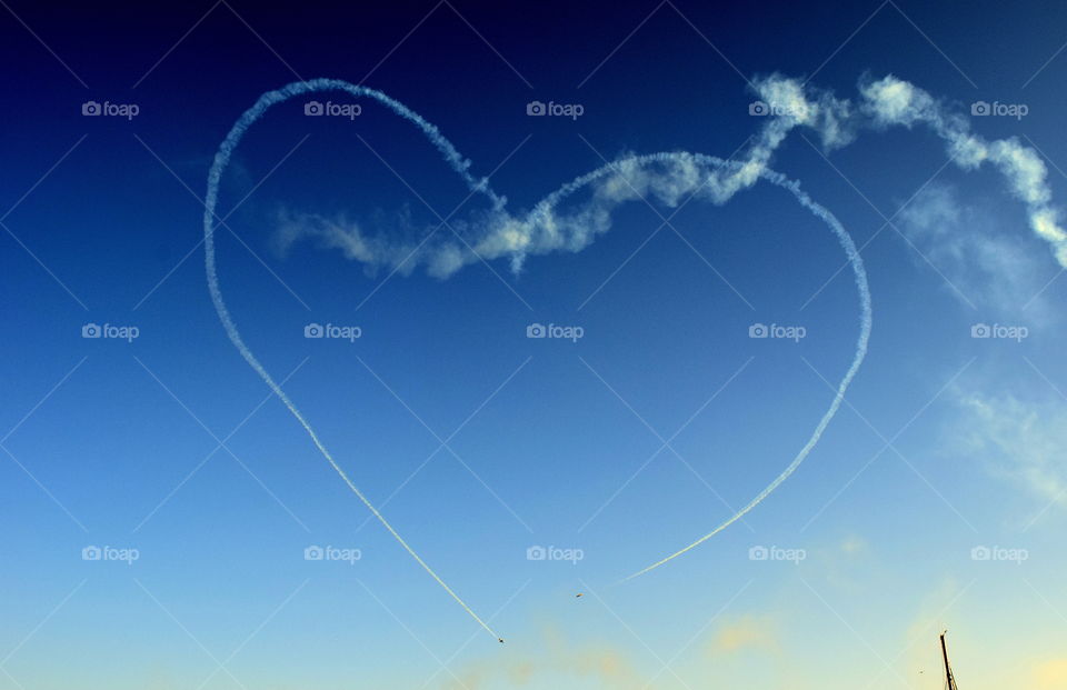 When airshow gets romantic