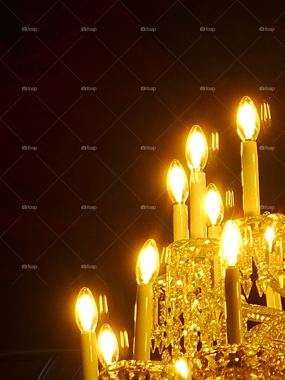 The lighting of the lamp