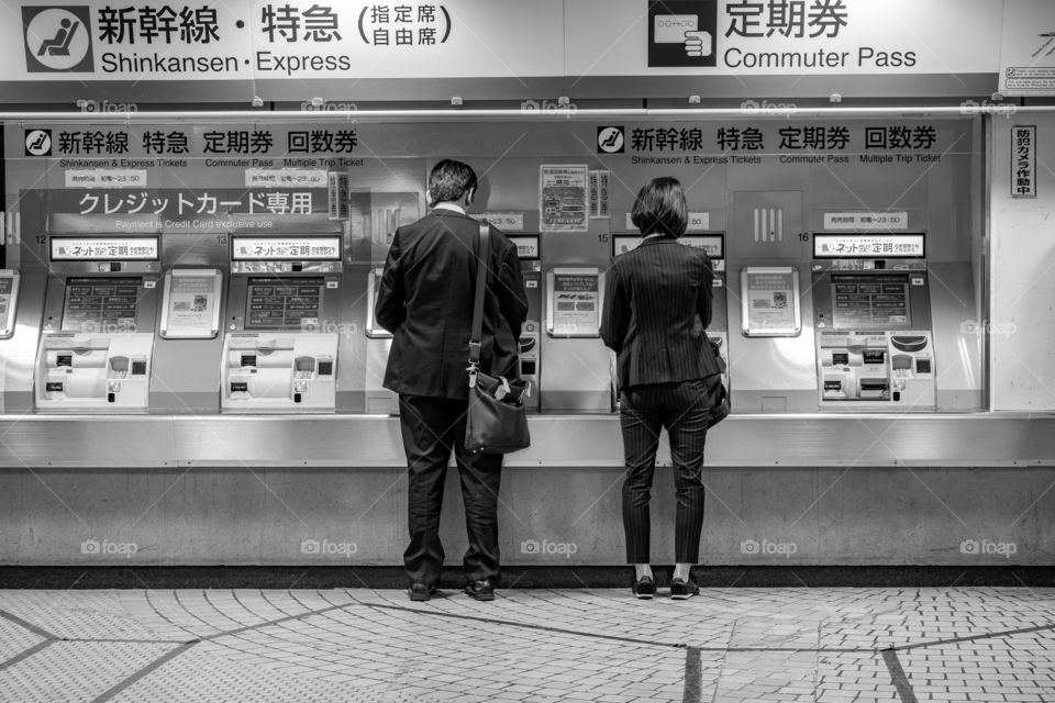 Ticket selling machine