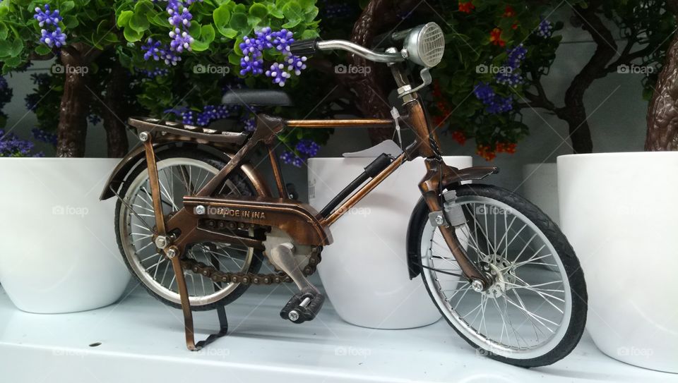 Miniature old bike