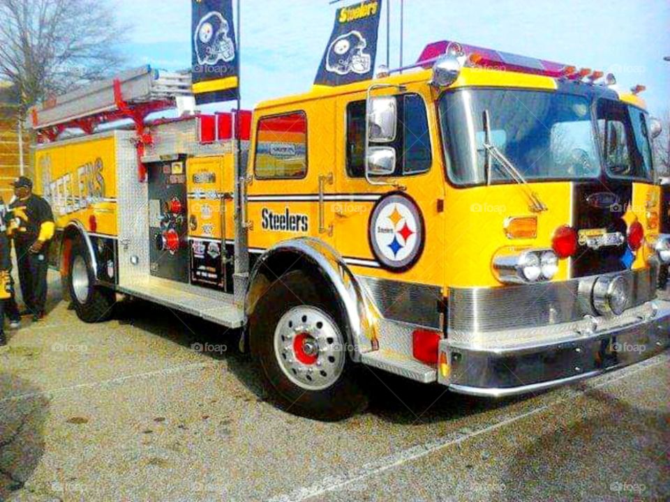 Steelers fire truck
