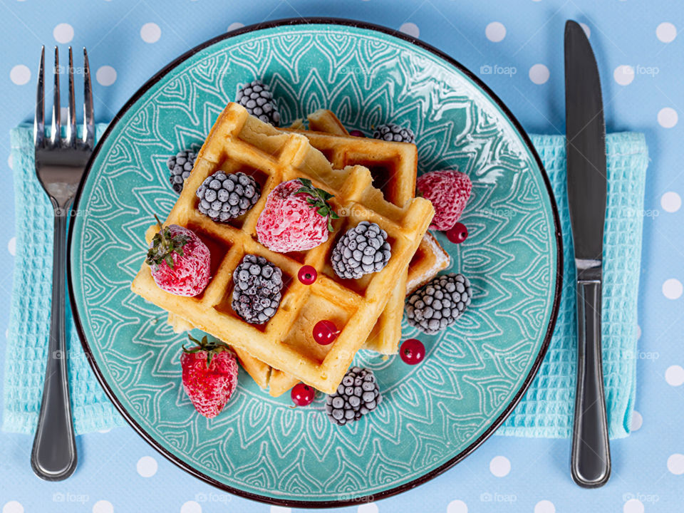 My collection of strawberries garnishes ideas is easy to make and no art skills needed. However, some garnishes need practice and before making it to guests I suggest to practice making them for your family. 