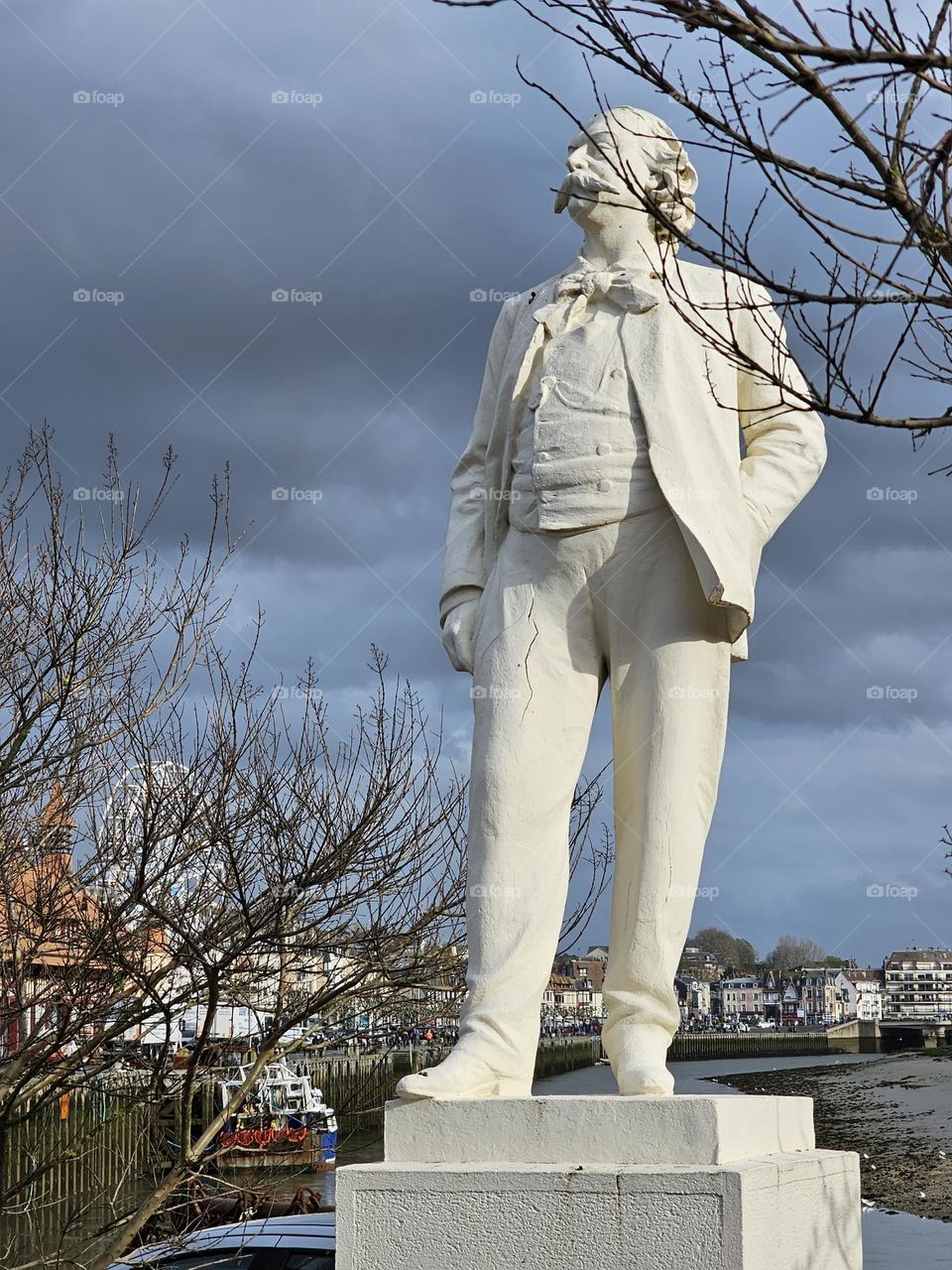 statue de Gustave Flaubert à Trouville-sur-Mer