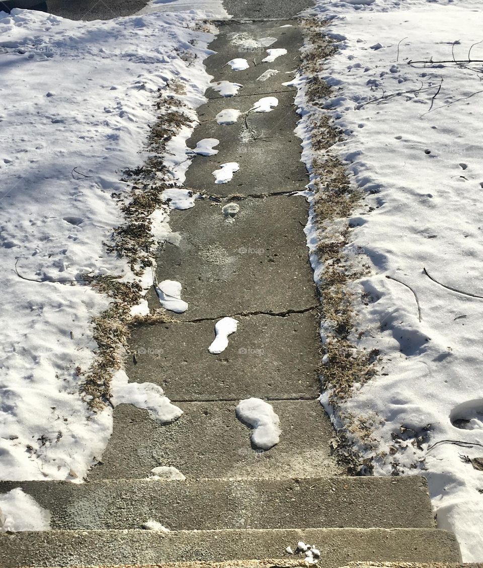 Snow in the Footprints 