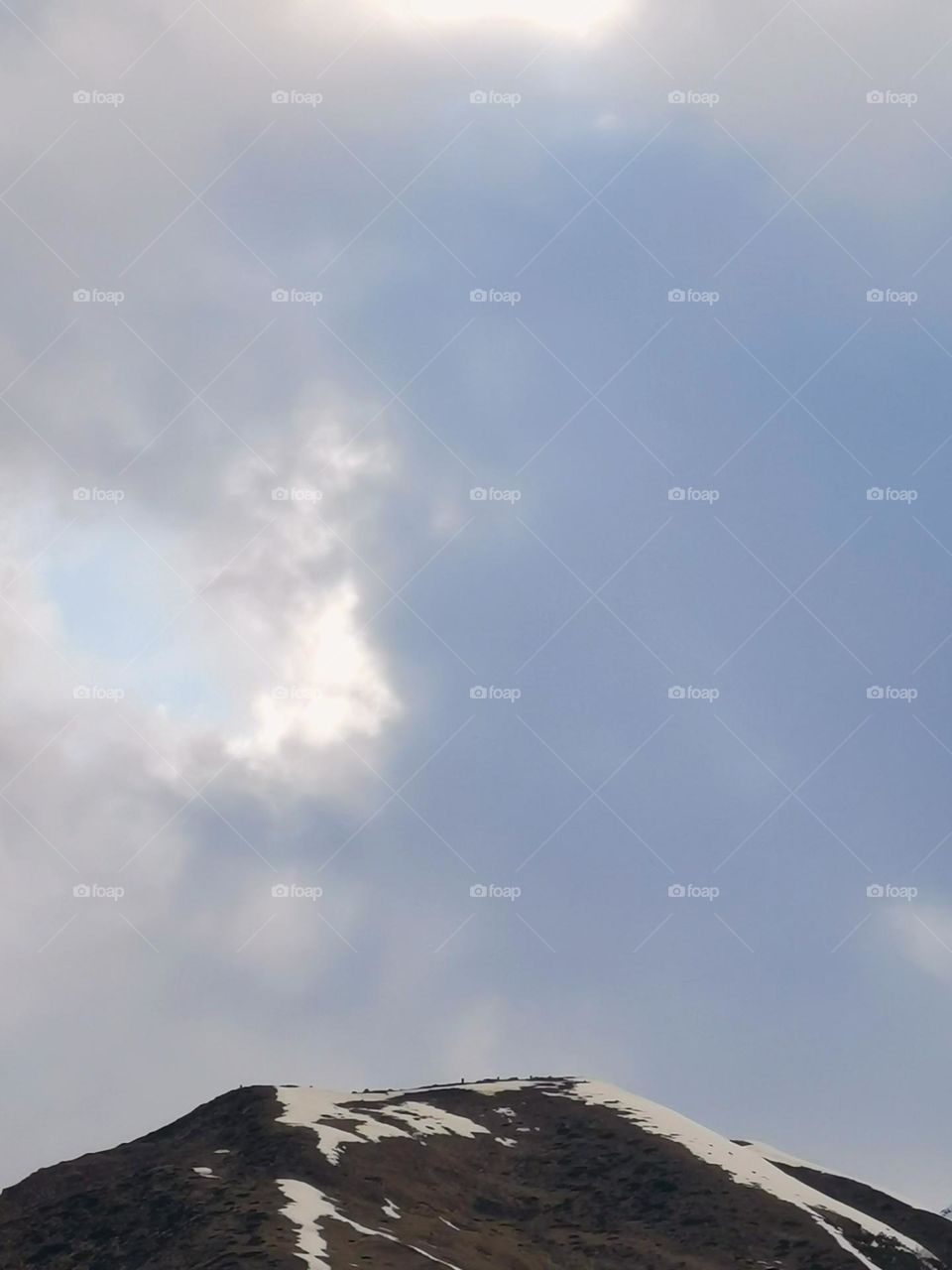 Mountain peak atmospheric excellence