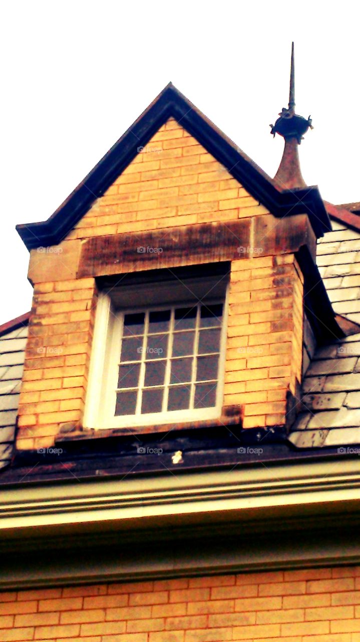 House, Architecture, No Person, Building, Roof