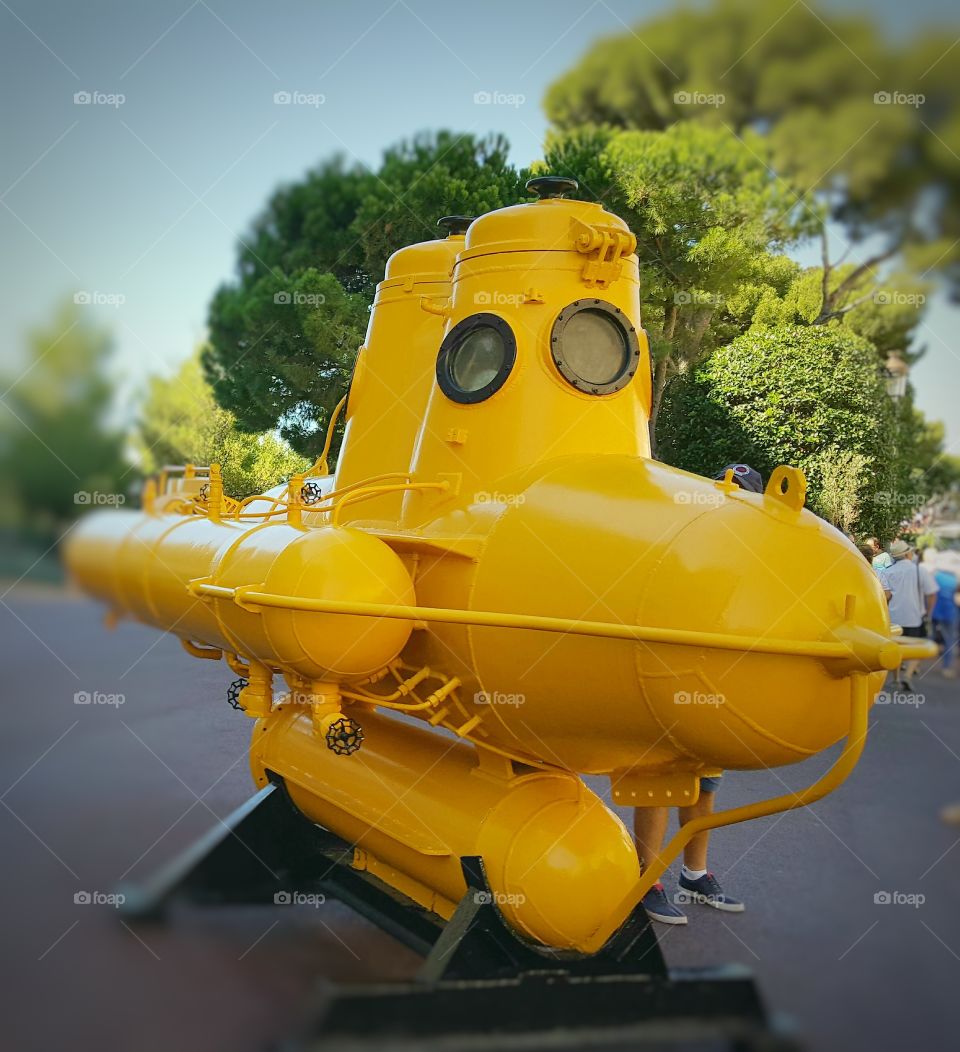 Could we can all live in a yellow submarine?