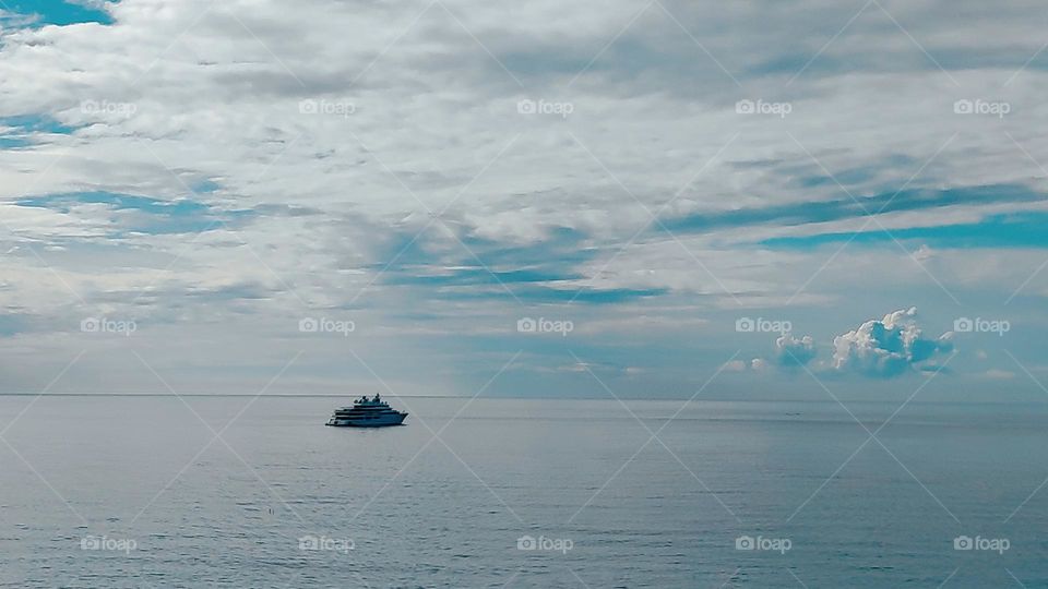 Ship and horizon