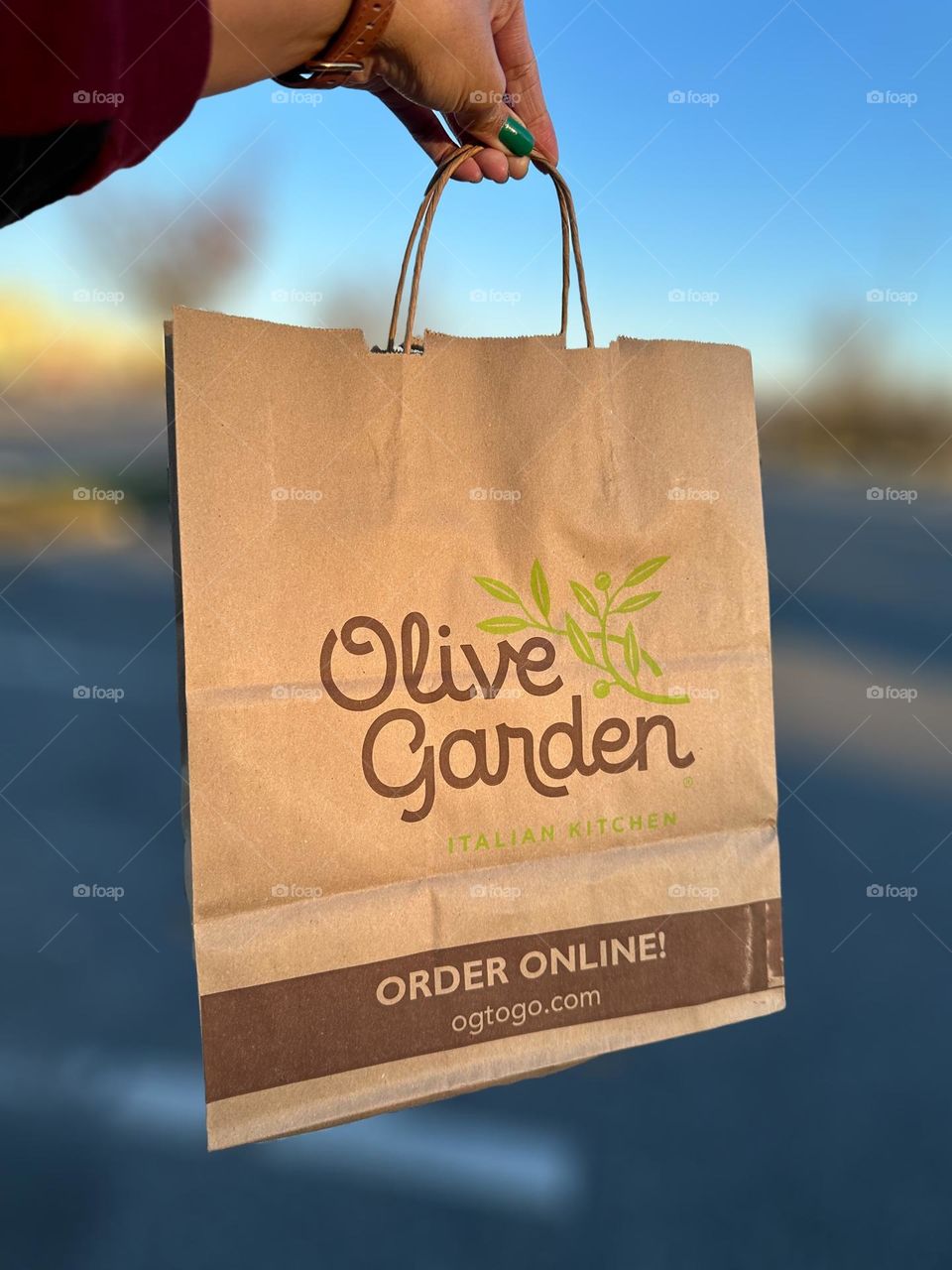 A to go bag from Olive Garden 