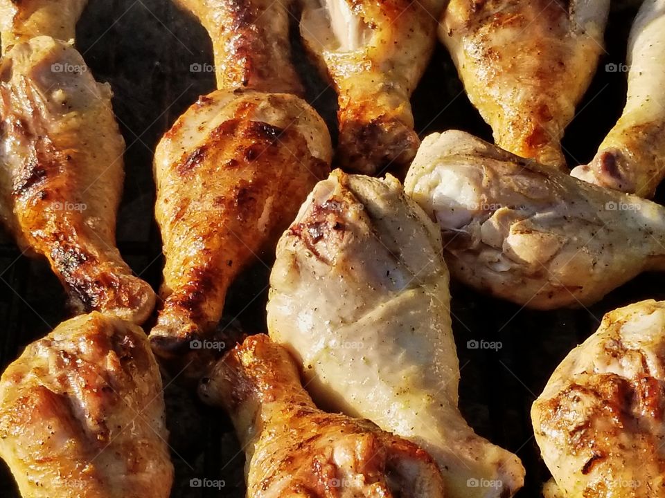 Grilling some drumsticks