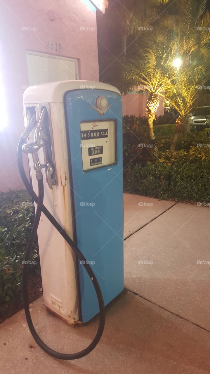 old fashion gas pump display