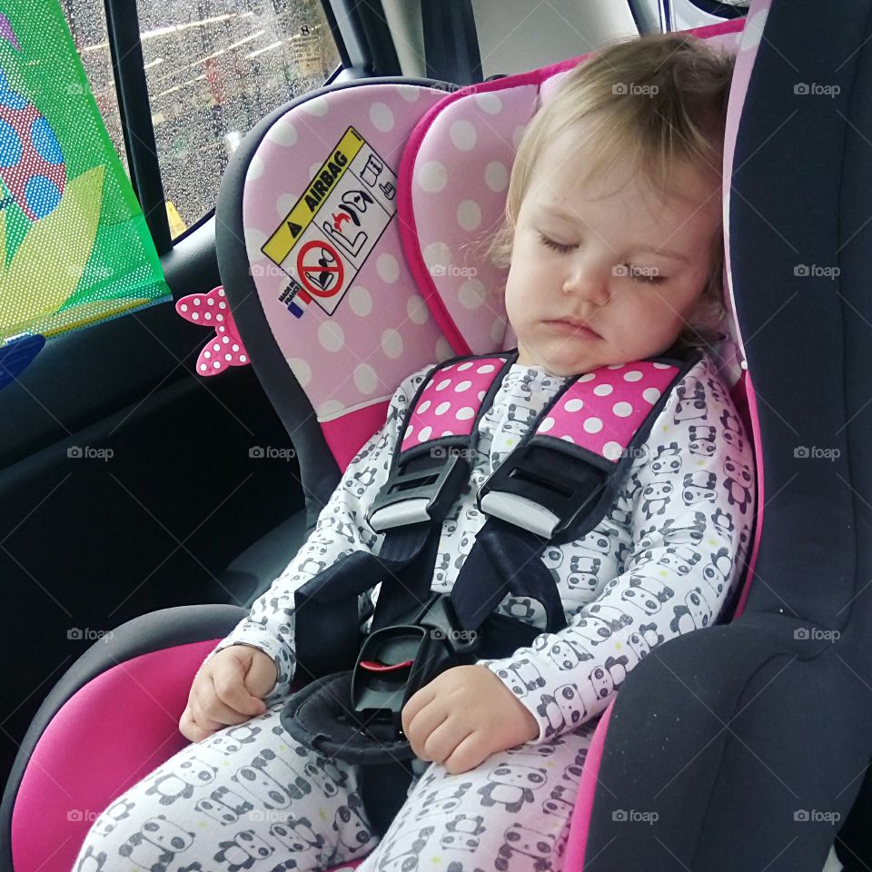 toddler car seat asleep