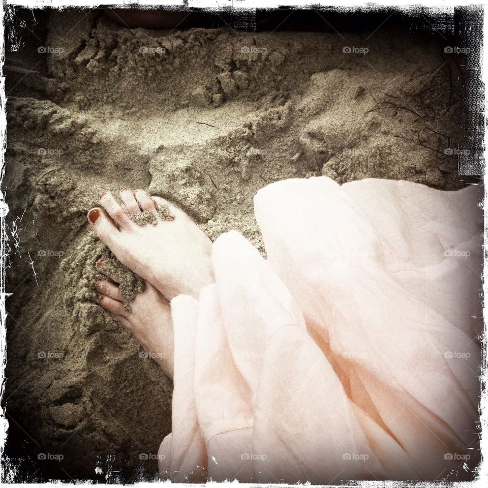 Sandy Feet