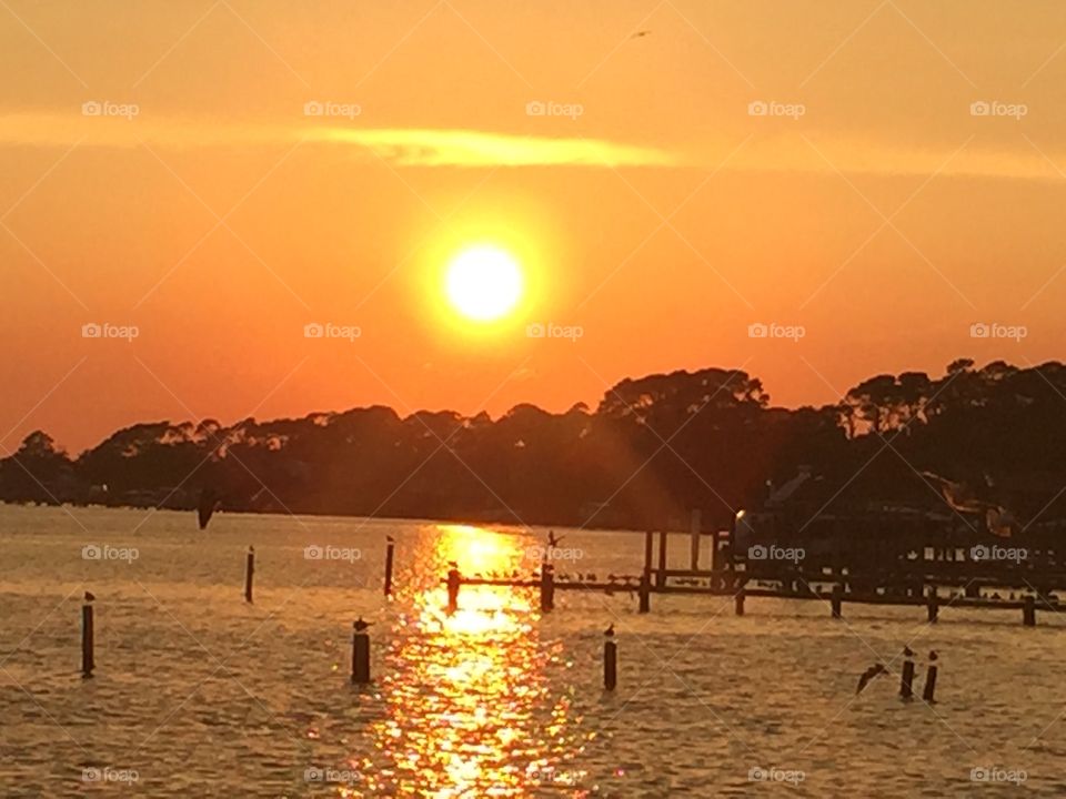 The Golden sun. Santa Rosa sound during the golden hour