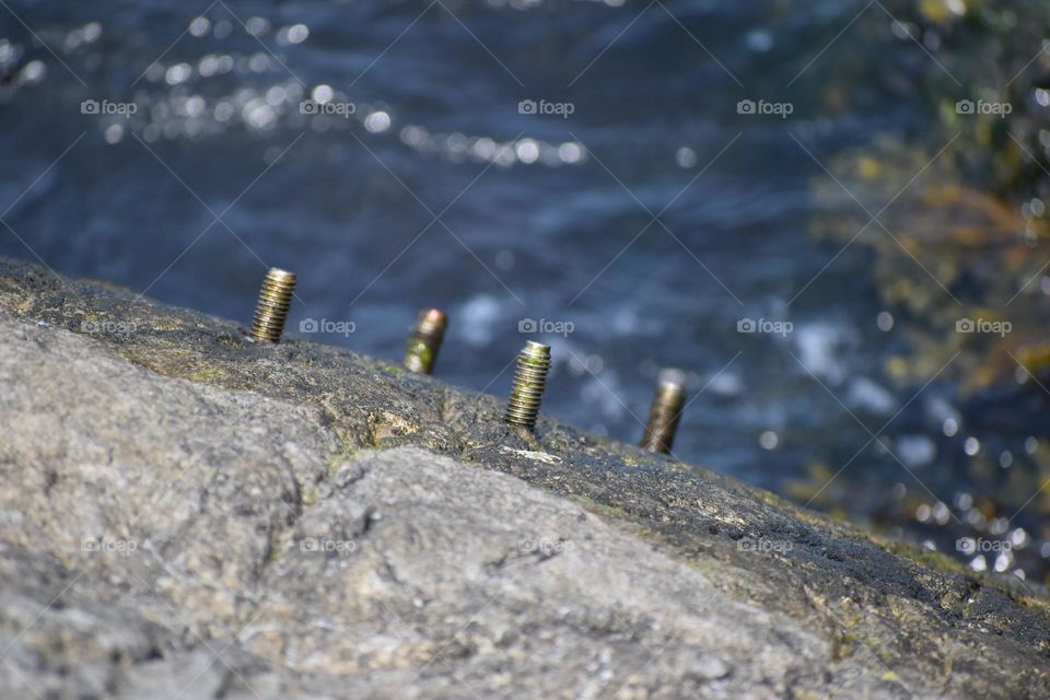 Bolts in Rocks