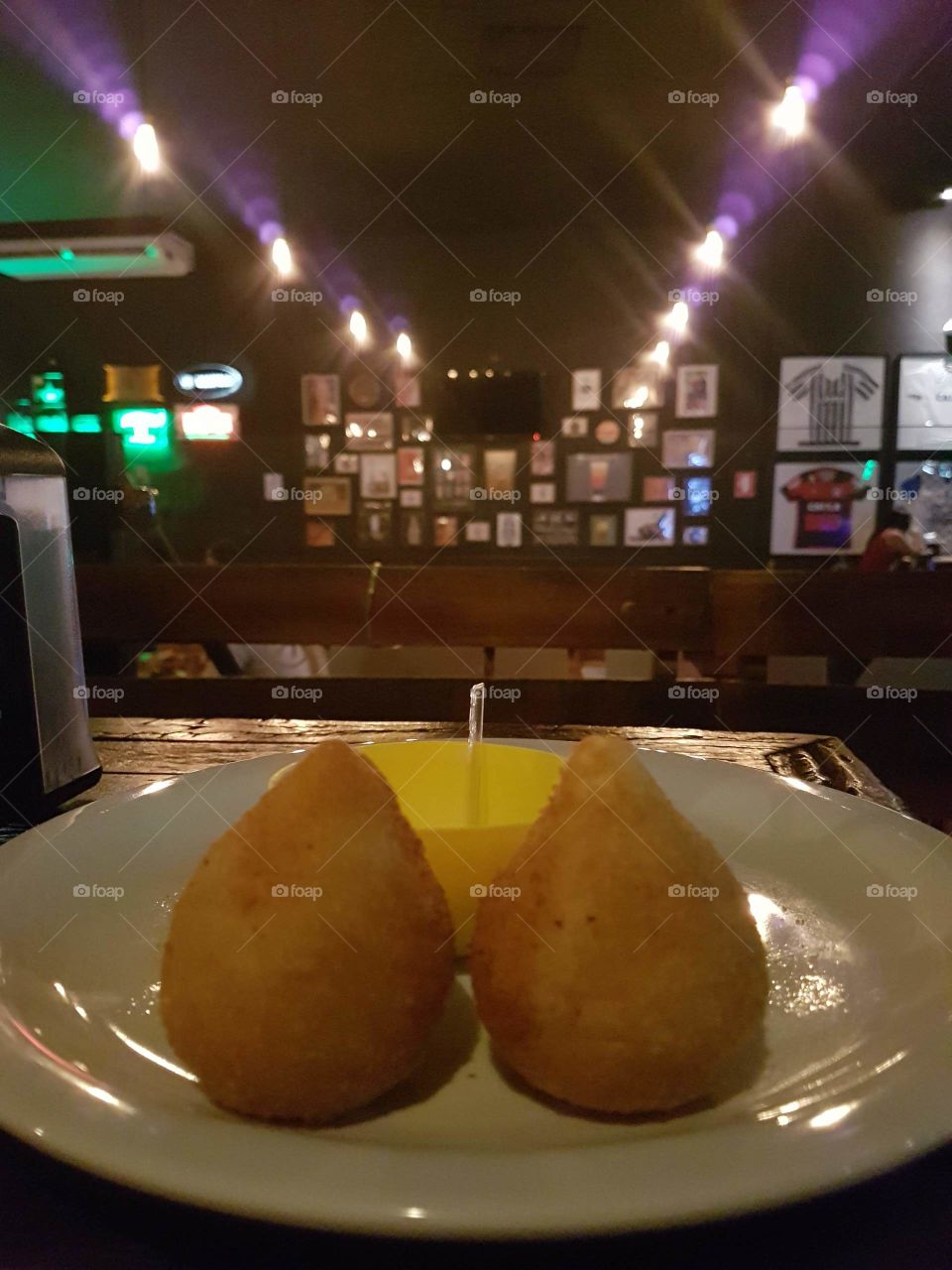 Snacks in a bar celebrating love.