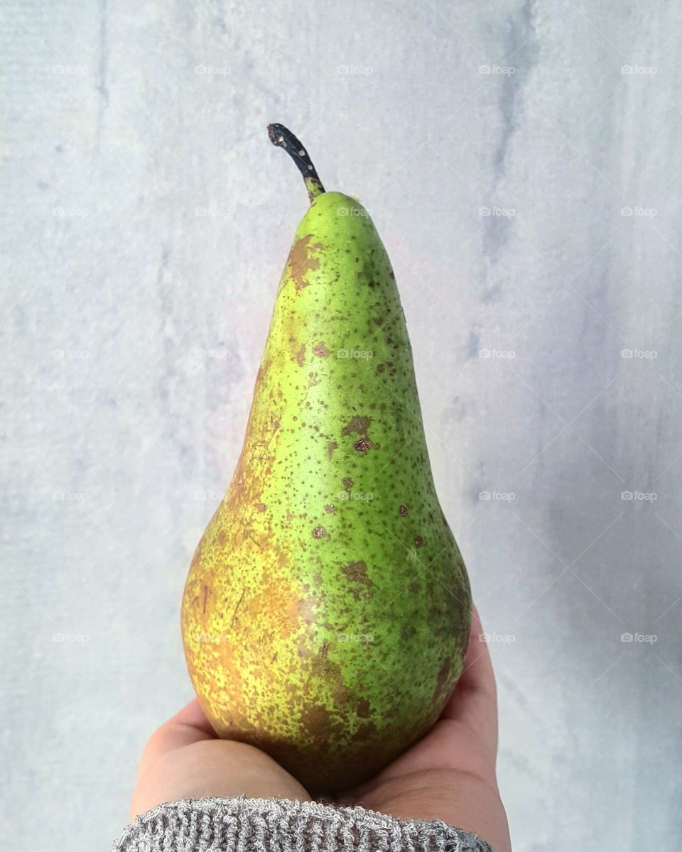 minimalistic pear