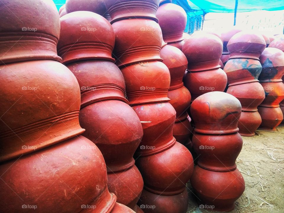 craftsman india clay pots..