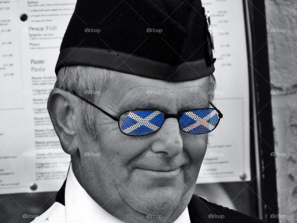 sunglasses scotland man music by Raid1968