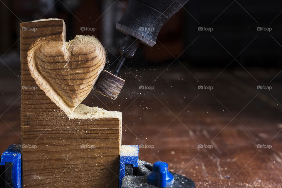 Sanding wood heart