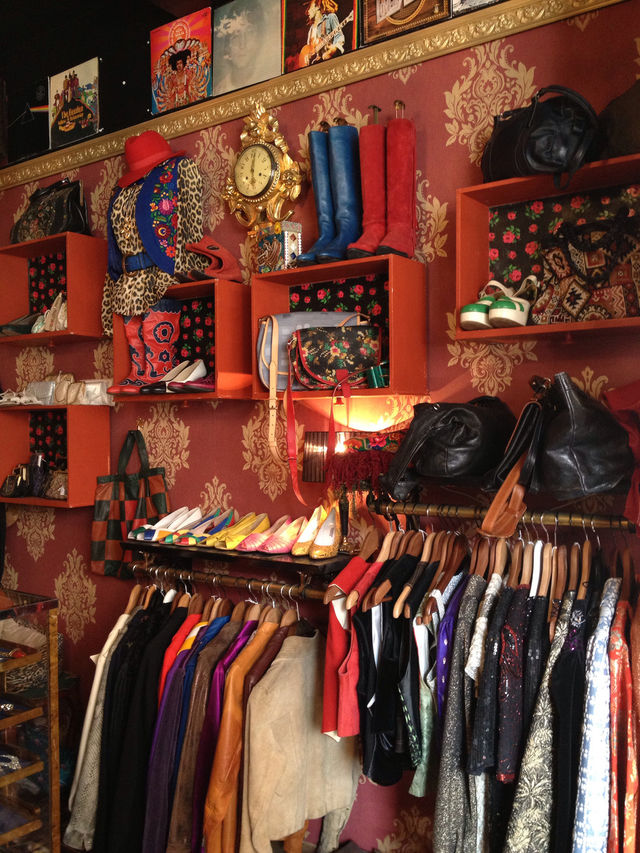 Vintage shop.