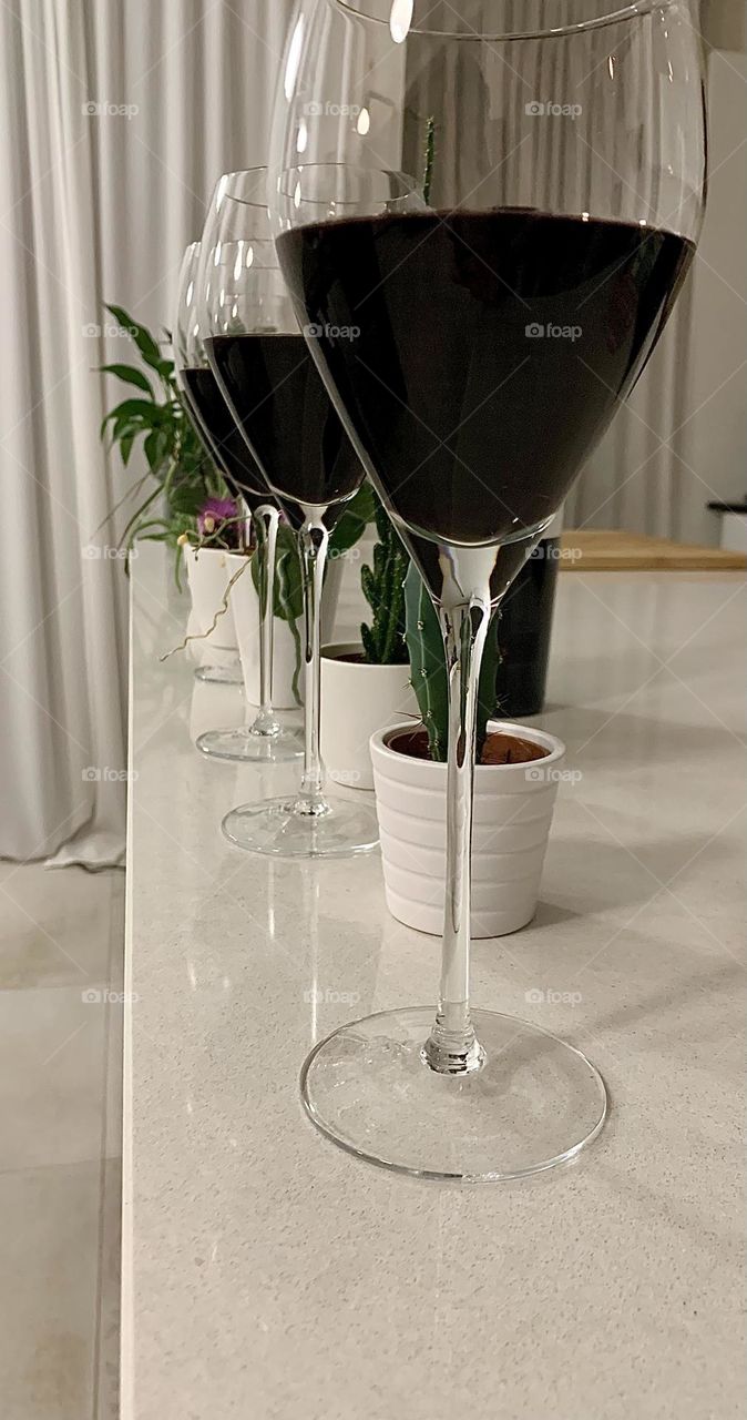 Cheers! 🍷
