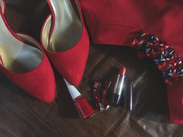 Fashion in red color