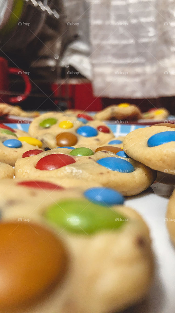 Galletas con chispas y colores divertidos 