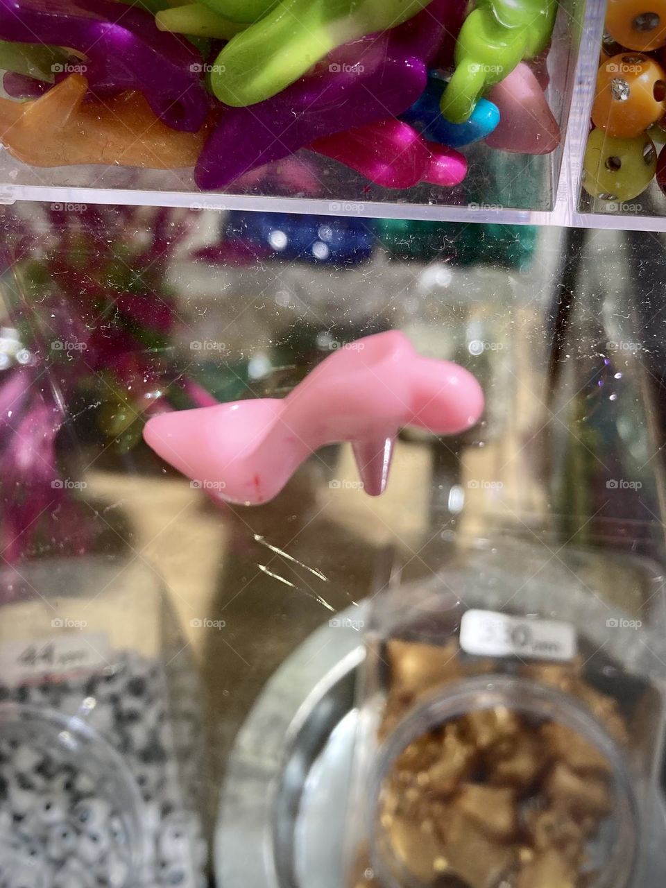 Pink high heel-shaped beads