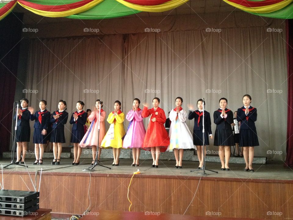Children performing in Pyongyang 