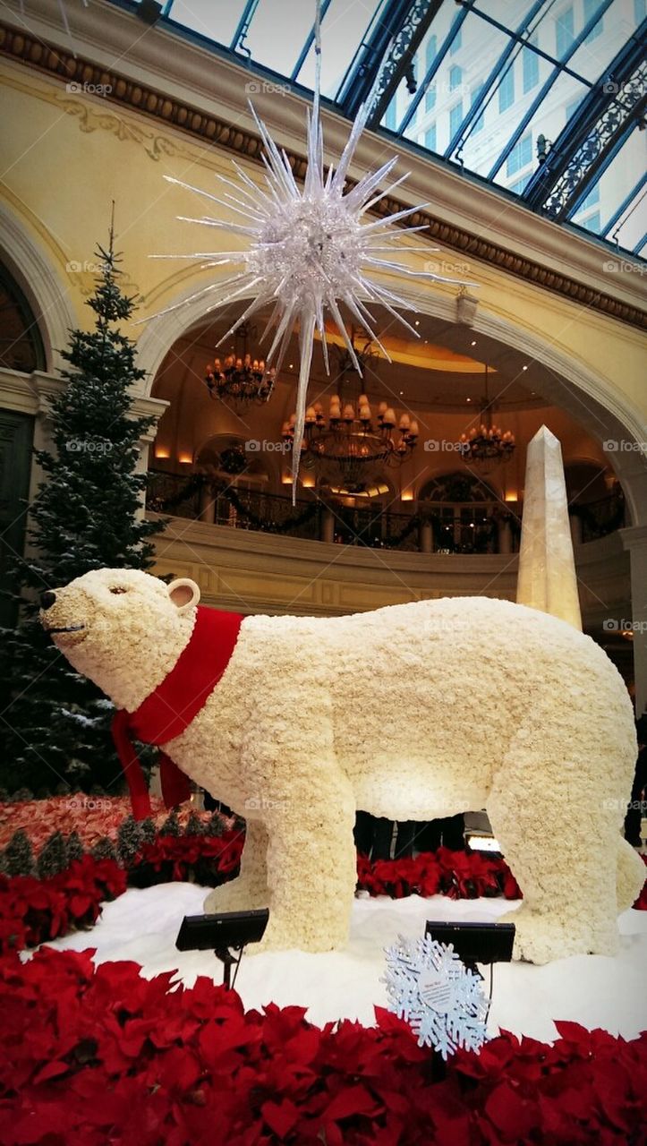 Bellagio Christmas bear
