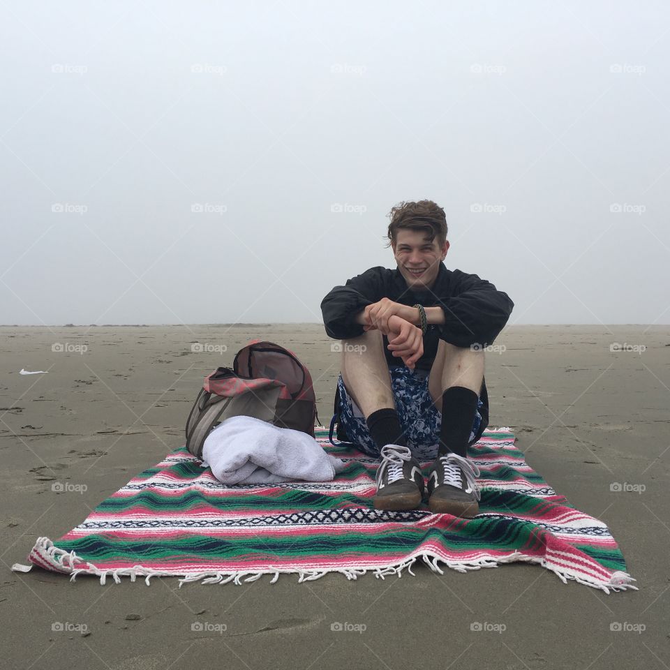 Cloudy beach date 