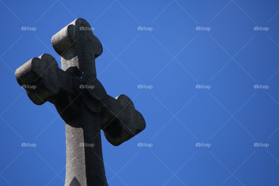 Cross