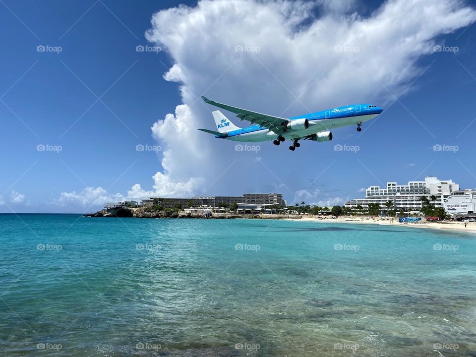 Landing on Saint Martin 